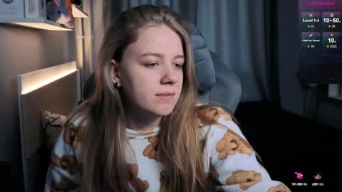 Snapshot of candy_meggie chatting on 11, 3, 2025 Megan online show from 11, 3, 2025