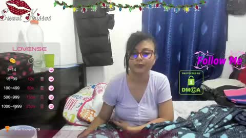 Snapshot of candy_val chatting on 4, 1, 2025 candy_val online show from 4, 1, 2025