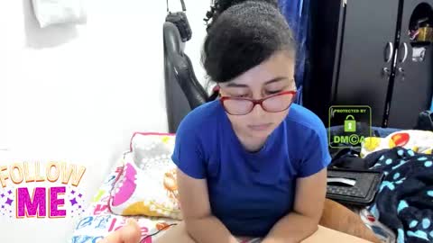 Snapshot of candy_val chatting on 30, 11, 2025 candy_val online show from 30, 11, 2025