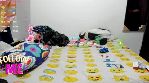 Snapshot of candy_val chatting on 24, 7, 2026 candy_val online show from 24, 7, 2026