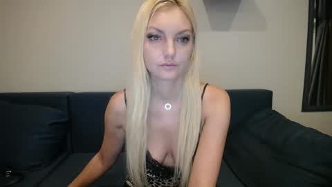 Snapshot of candycathc chatting on 4, 2, 2025 candycathc online show from 4, 2, 2025