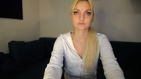 Snapshot of candycathc chatting on 23, 2, 2025 candycathc online show from 23, 2, 2025