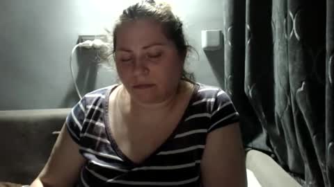 Laura online show from 25, 11, 2025