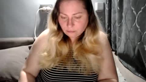 Snapshot of candycream74 chatting on 11, 6, 2026 Laura online show from 11, 6, 2026