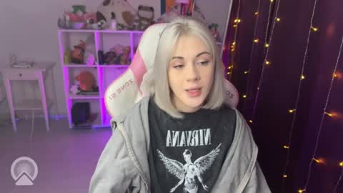 You can call me HH online show from 20, 9, 2025