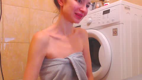 CANDYJESx online show from 3, 2, 2025