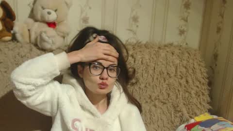 say meow and send tip  online show from 5, 2, 2025