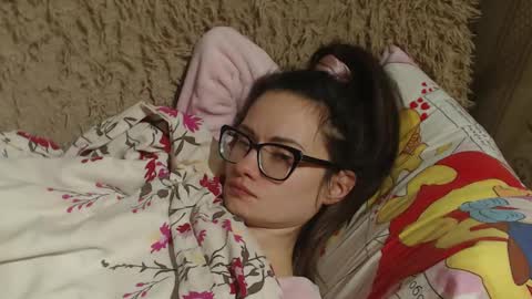 say meow and send tip  online show from 19, 2, 2025