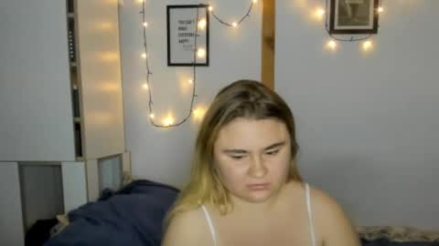 candymilas online show from 10, 1, 2025