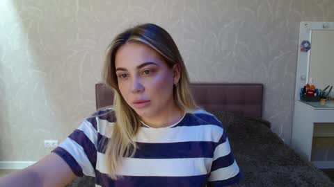 candymini online show from 11, 3, 2025