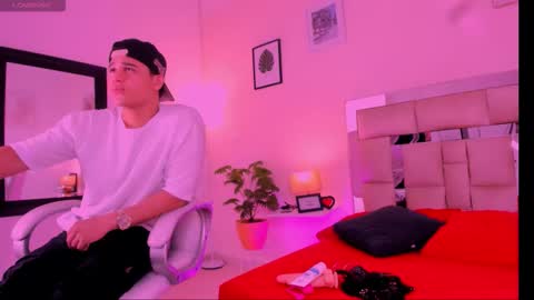 Candy online show from 30, 9, 2025