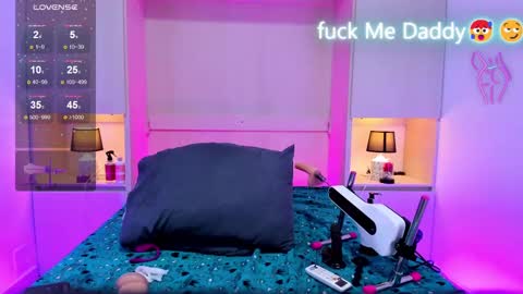  Dulce Maria  online show from 6, 2, 2025