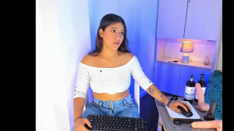  Dulce Maria  online show from 18, 9, 2025