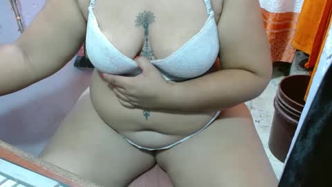 Snapshot of canelacollins chatting on 14, 9, 2025 CanelaCollins online show from 14, 9, 2025