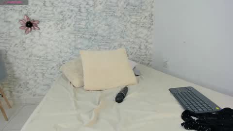 Canhela online show from 9, 1, 2025