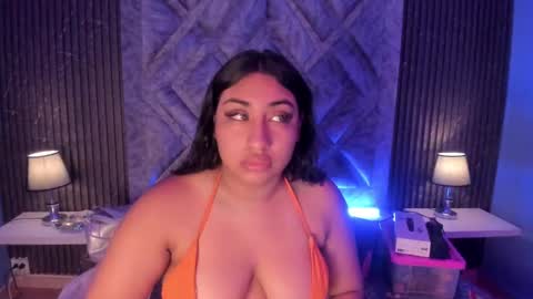 GABRIELA LOPEZ online show from 6, 3, 2025