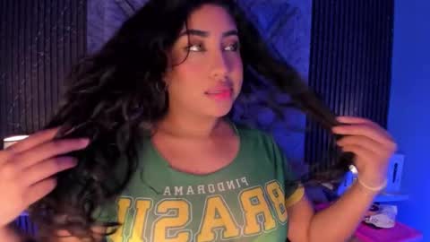 GABRIELA LOPEZ online show from 25, 9, 2025