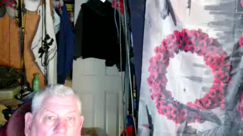 canoelicker69 online show from 18, 4, 2026