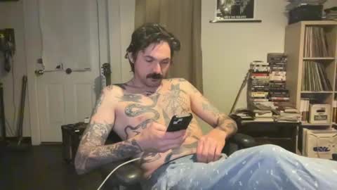 Snapshot of cantleavethehouse chatting on 28, 1, 2025 cantleavethehouse online show from 28, 1, 2025