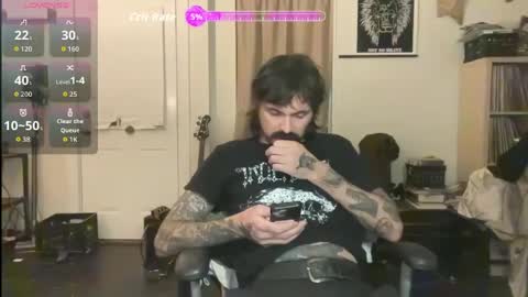 Snapshot of cantleavethehouse chatting on 17, 9, 2025 cantleavethehouse online show from 17, 9, 2025