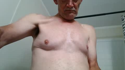 Snapshot of capone1072 chatting on 16, 9, 2025 capone1072 online show from 16, 9, 2025