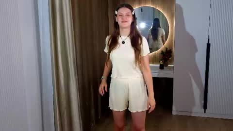 Snapshot of caralaske chatting on 23, 6, 2026 Cara online show from 23, 6, 2026