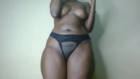 caramelebony_ online show from 7, 3, 2025