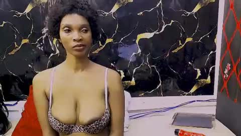 caramelminxx_ online show from 20, 6, 2026