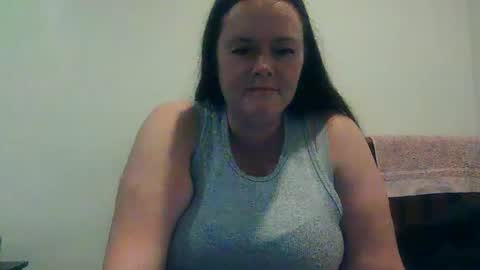 carinabro10 online show from 28, 9, 2025