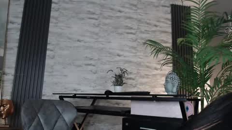 Carla  online show from 15, 2, 2025