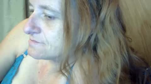 carleeswoman08 online show from 2, 12, 2024