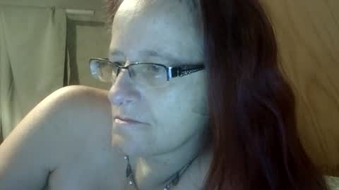 carleeswoman08 online show from 20, 4, 2026