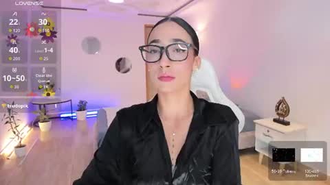 Snapshot of carleewinter chatting on 18, 7, 2026 Alejandra online show from 18, 7, 2026