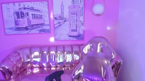 CARLYE   online show from 18, 1, 2025