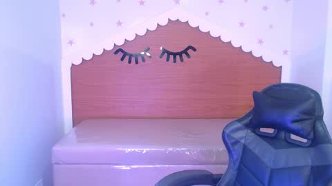 CARLYE   online show from 5, 12, 2025