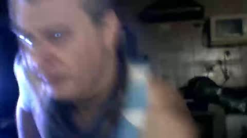 carlos712009 online show from 8, 4, 2026