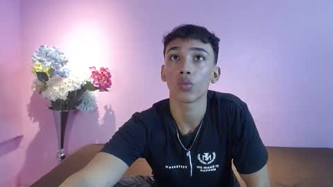 carloshot_01 online show from 1, 12, 2025