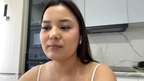Snapshot of carlynputhiyamadam chatting on 31, 5, 2026 Alisa online show from 31, 5, 2026