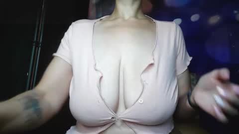 Snapshot of carlysmiles chatting on 14, 10, 2025 Carly Smiles online show from 14, 10, 2025