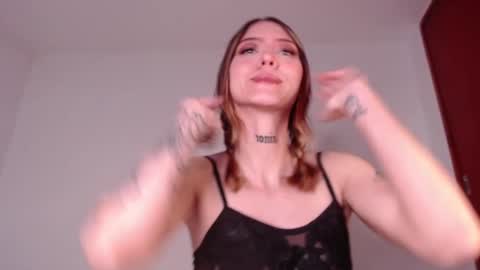 carmennrusso online show from 12, 3, 2025