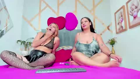 Snapshot of caro_danna chatting on 26, 6, 2026 Caroline online show from 26, 6, 2026