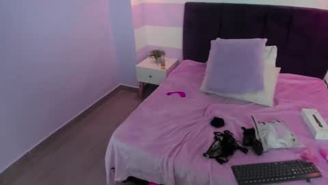 Snapshot of carol_pinter chatting on 7, 3, 2025 Carol online show from 7, 3, 2025