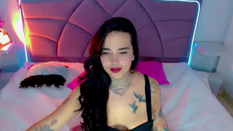 Carolaine01 online show from 16, 10, 2025