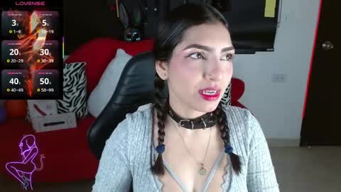 Caroline online show from 25, 5, 2026