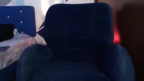 Carolin Moore online show from 8, 12, 2024