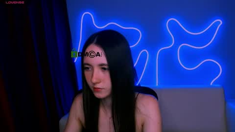 Caroline online show from 28, 6, 2026
