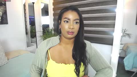 C A R O L I N E online show from 27, 1, 2025