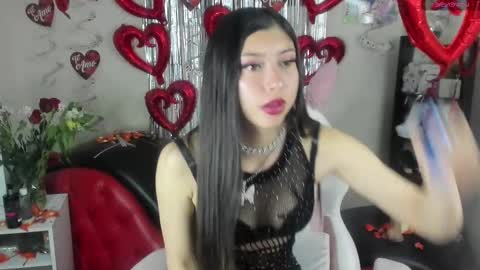 Snapshot of caroline_lenox chatting on 16, 2, 2025 Caroline Lenox online show from 16, 2, 2025