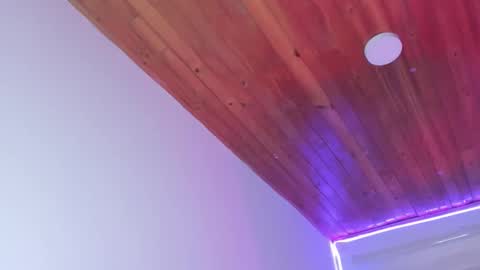 caroline_rodriguez_9 online show from 20, 9, 2025