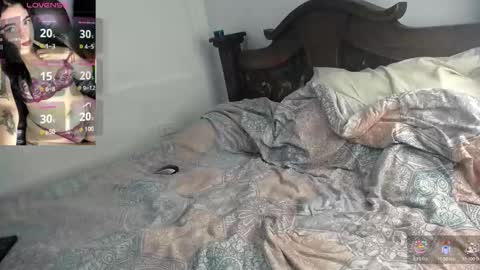 carolinee_fooox online show from 5, 2, 2026